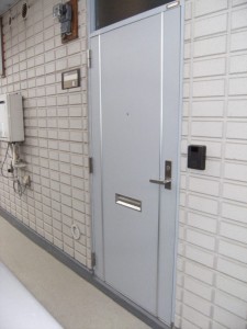 マンションドア交換